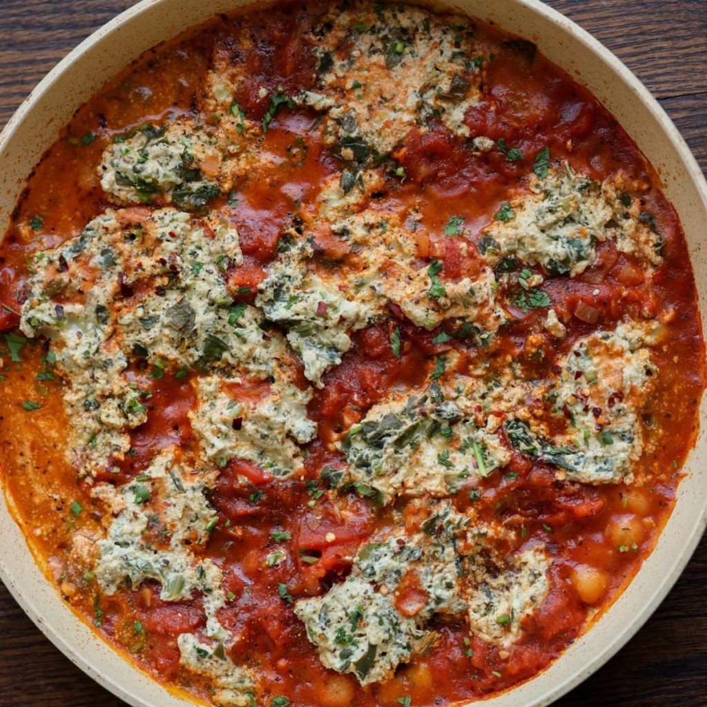 serpenyőben sült gnocchi fokhagymás ricottával és szárított paradicsommal