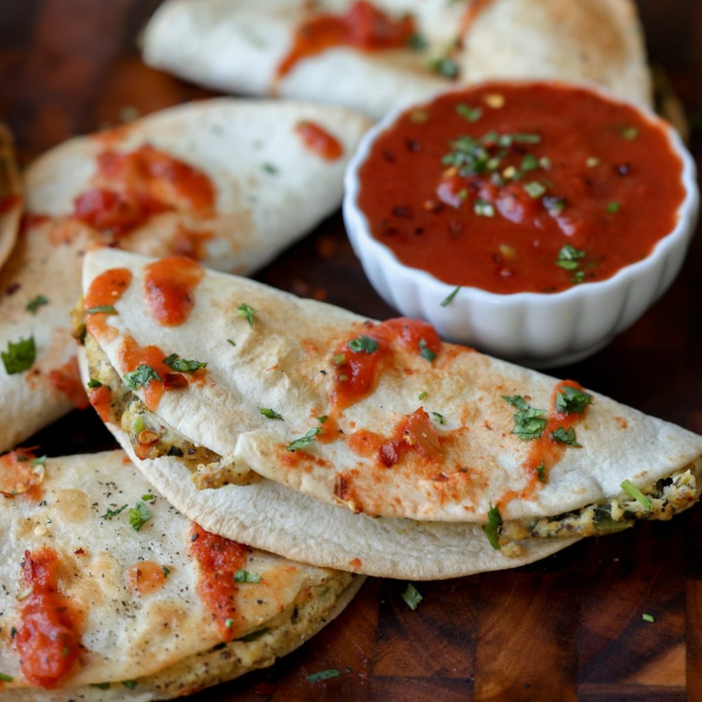 ropogós tofú, spenót ricotta tacók – 25 perc alatt kész!